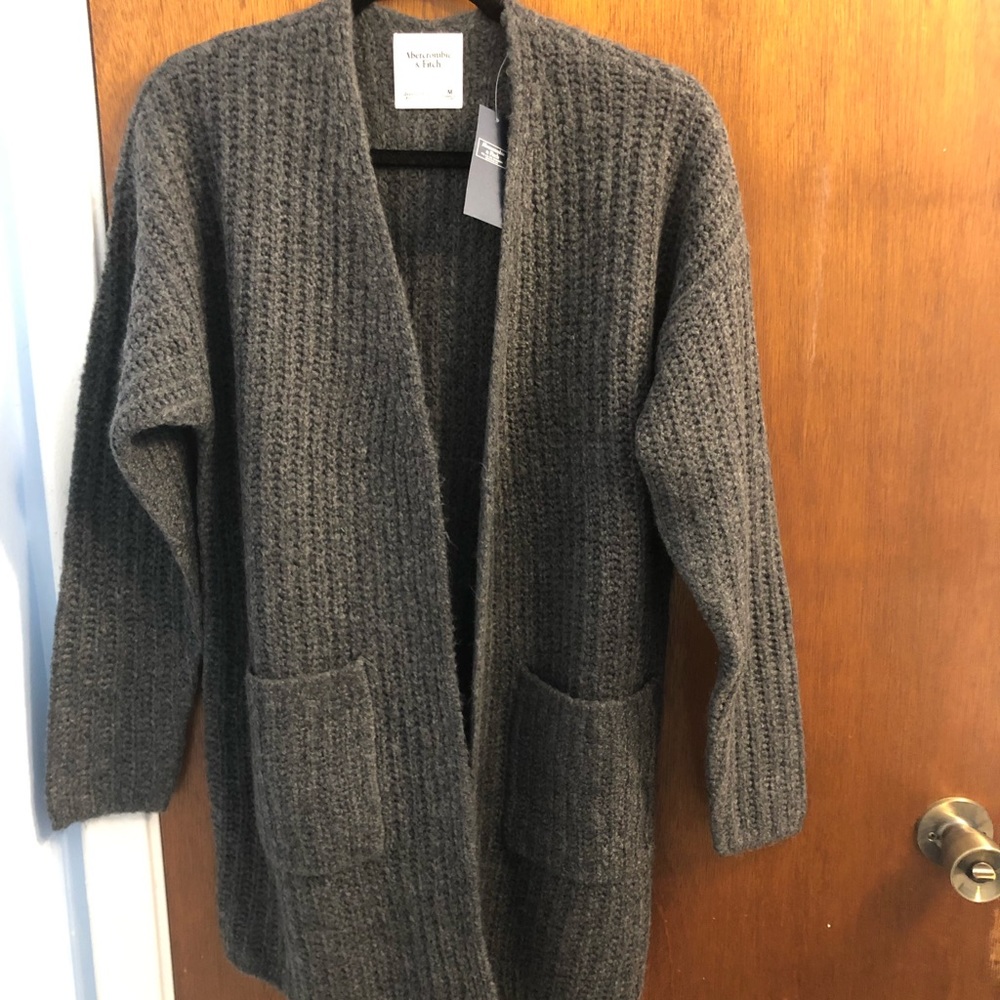 Abercrombie & Fitch Knit Cardigan